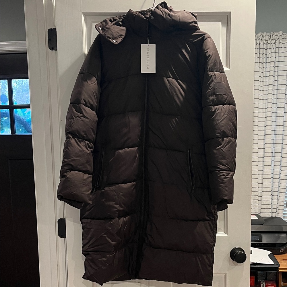 Athleta Stratus Puffer Parka in Dark Brown